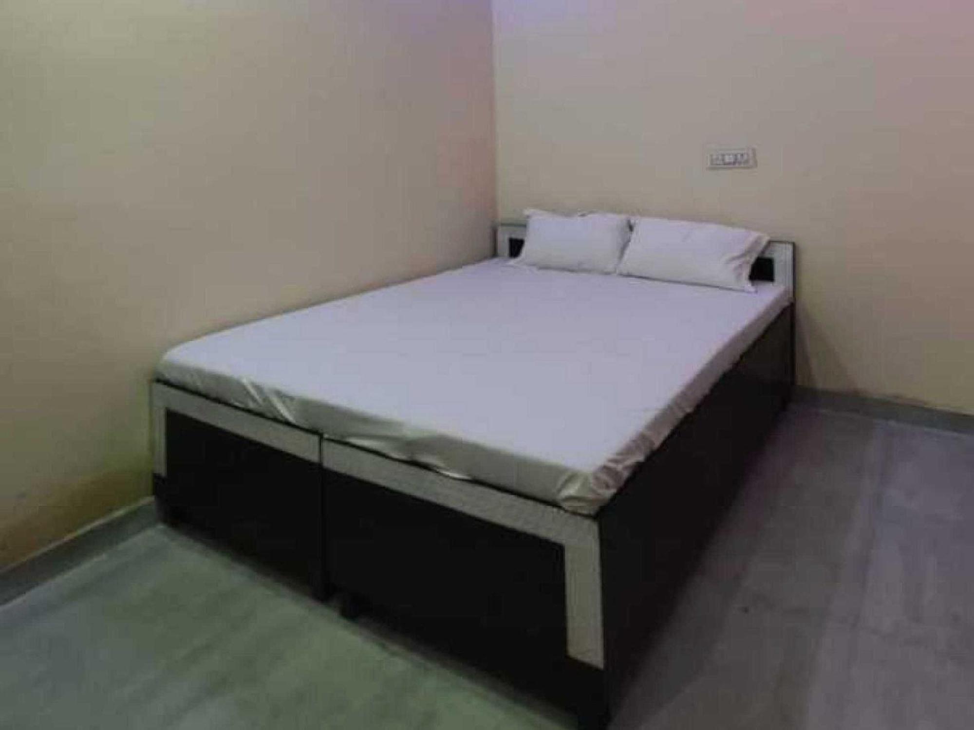 Hotel O G Hotel Happy Home Aligarh Kültér fotó