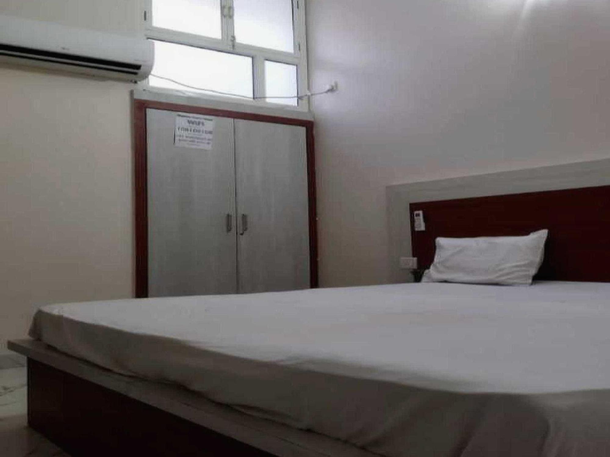 Hotel O G Hotel Happy Home Aligarh Kültér fotó